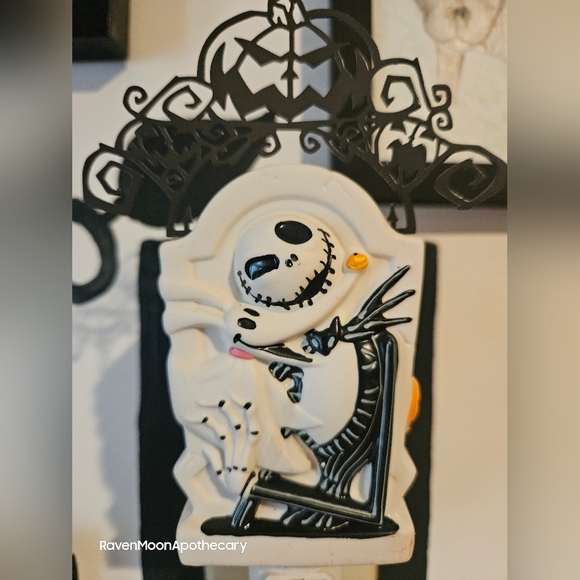 Disney's Nightmare Before Christmas  Scentsy Plug In - Picture 2 of 9